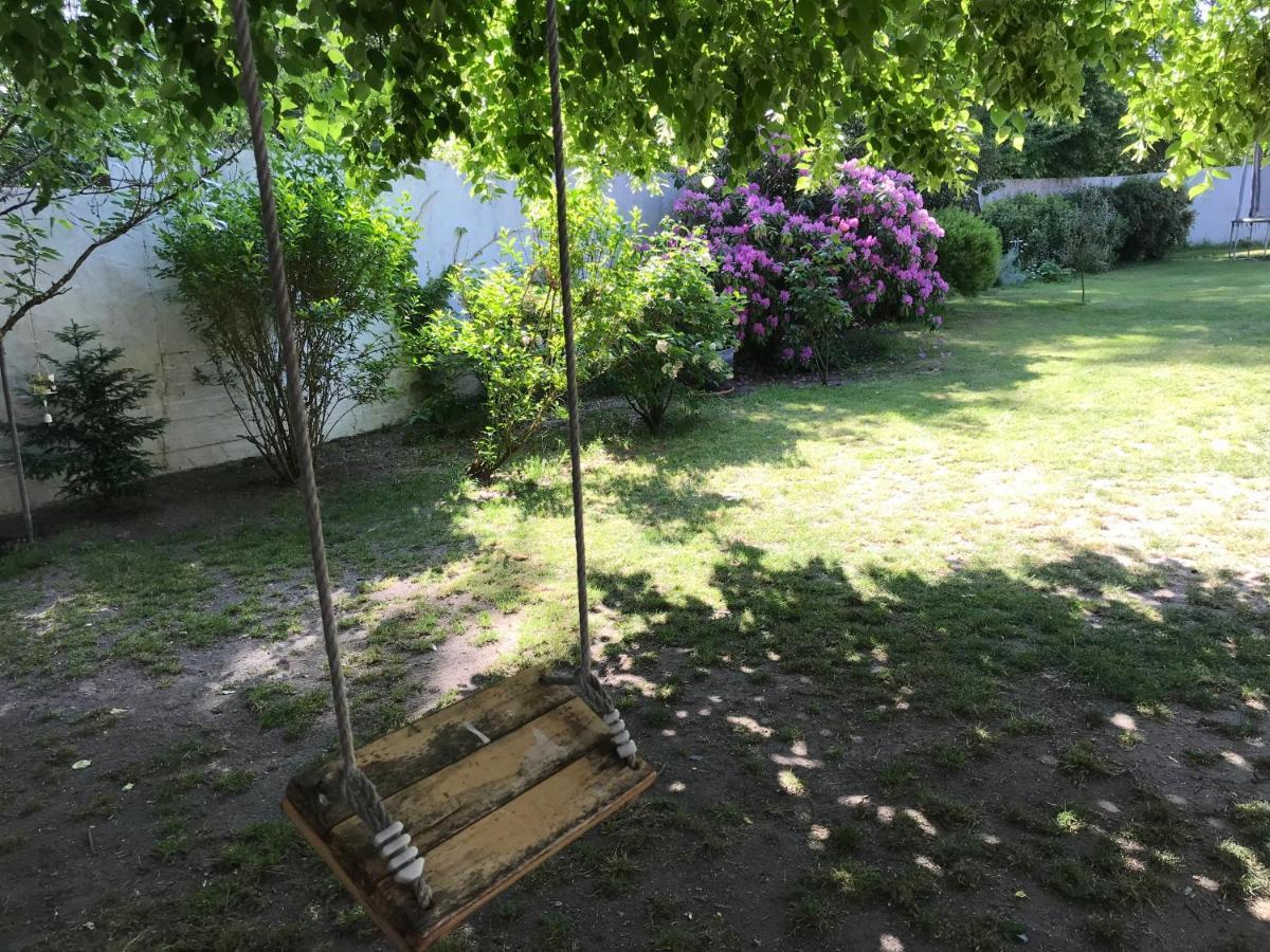 La Taniere Des Ours Bed & Breakfast Chaumont-sur-Tharonne Bagian luar foto