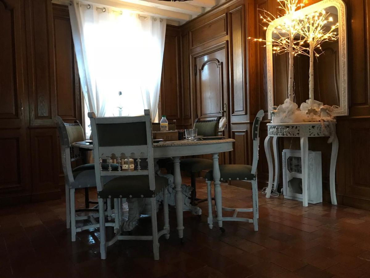 La Taniere Des Ours Bed & Breakfast Chaumont-sur-Tharonne Bagian luar foto