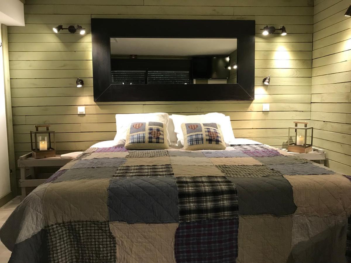 La Taniere Des Ours Bed & Breakfast Chaumont-sur-Tharonne Bagian luar foto