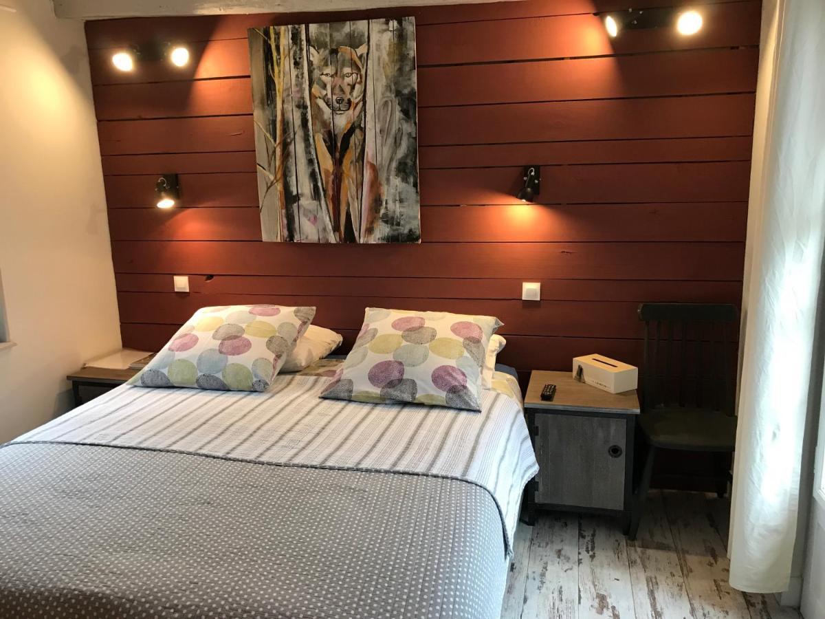 La Taniere Des Ours Bed & Breakfast Chaumont-sur-Tharonne Bagian luar foto