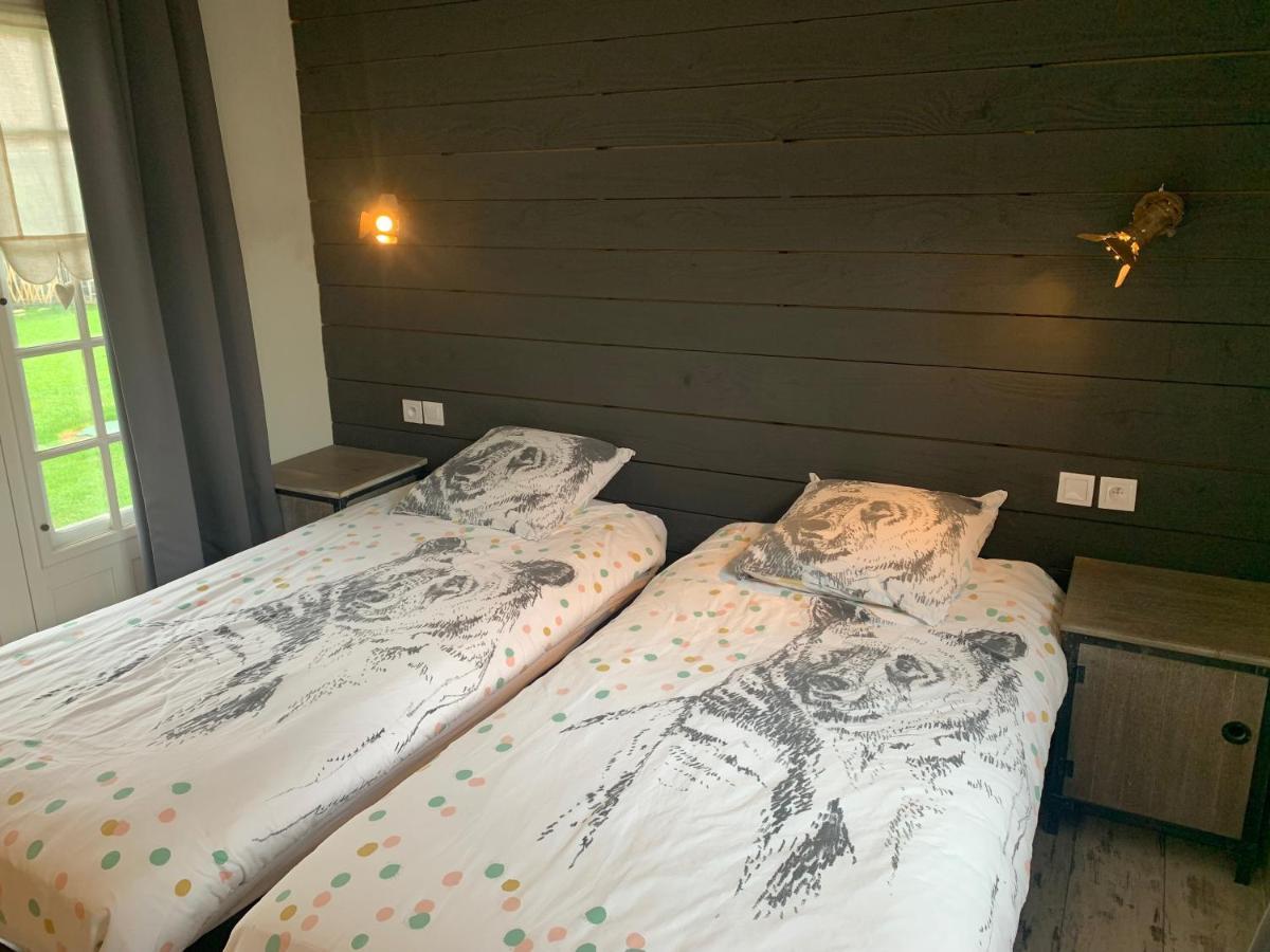 La Taniere Des Ours Bed & Breakfast Chaumont-sur-Tharonne Bagian luar foto