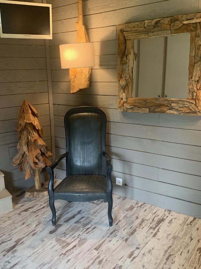 La Taniere Des Ours Bed & Breakfast Chaumont-sur-Tharonne Bagian luar foto