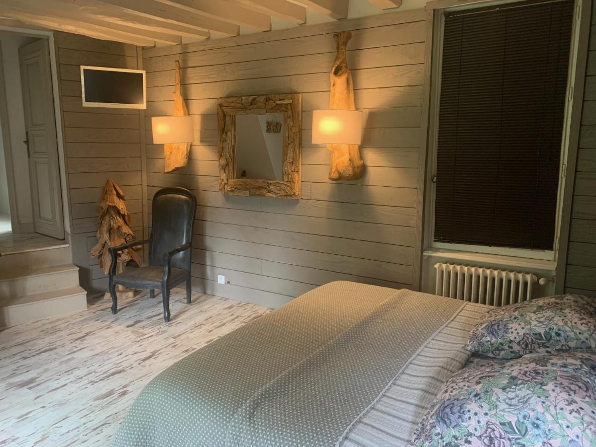 La Taniere Des Ours Bed & Breakfast Chaumont-sur-Tharonne Bagian luar foto